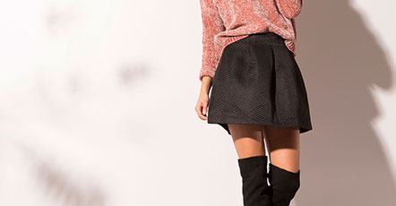 MINI SPÓDNICZKI W STYLIZACJACH