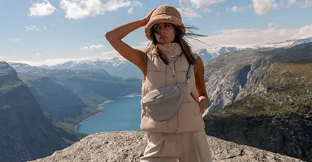 KRÓTKIE KAMIZELKI PUCHOWE – STYLIZACJE W STYLU GWIAZD!