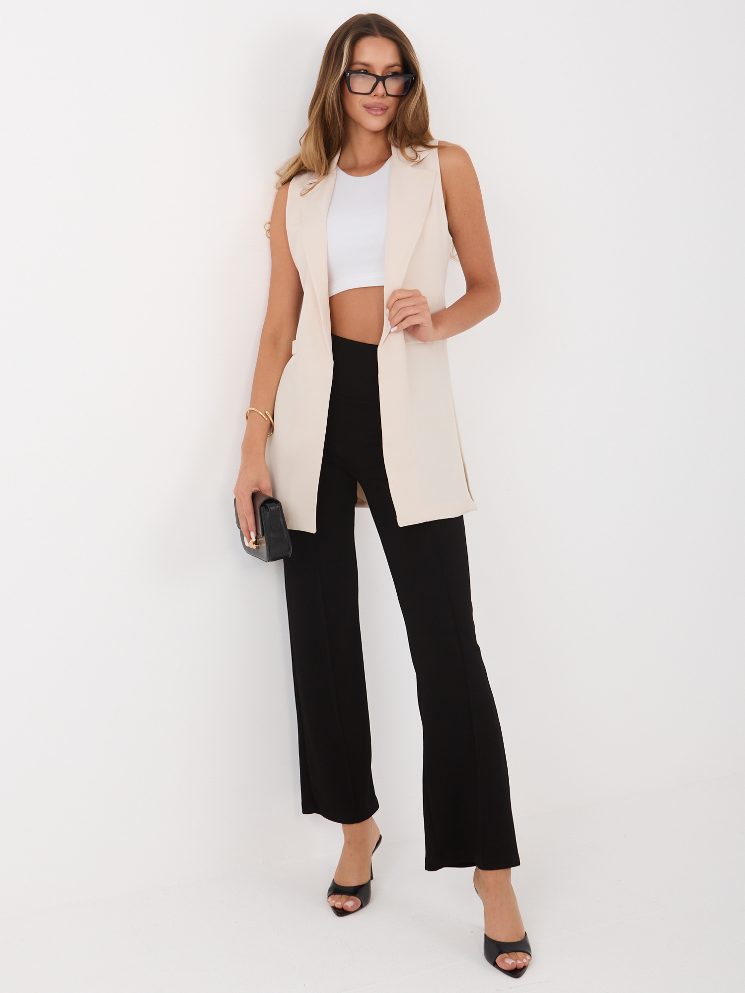 Jak się ubrać do pracy – dress code w praktyce i gotowe stylizacje