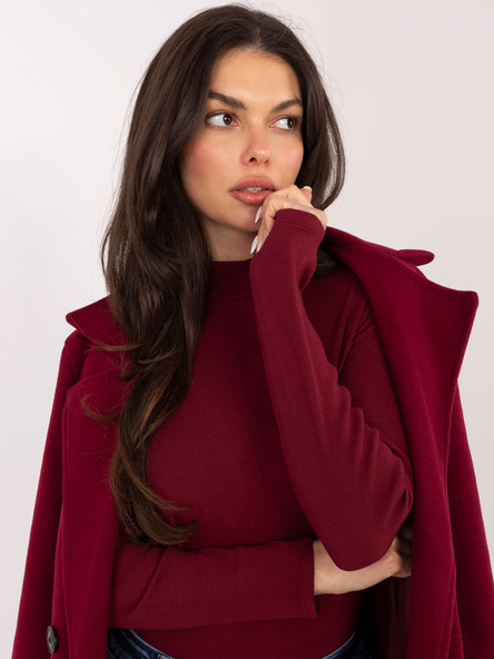 Bordowa prążkowana bluzka z półgolfem