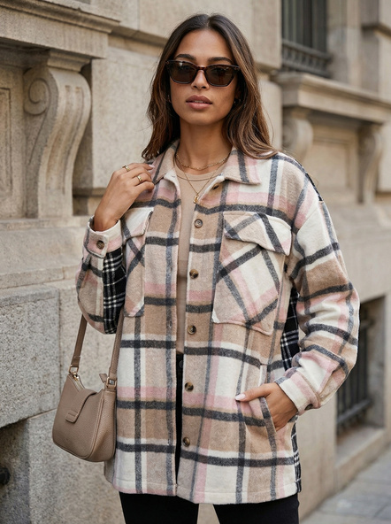 Koszula damska w kratę z kieszeniami i zapięciem na guziki - oversize