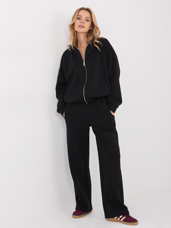 Czarne dresowe spodnie z gumką w pasie