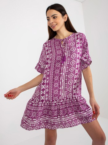 Fioletowa boho sukienka mini we wzory z falbaną SUBLEVEL