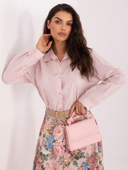 Jasnoróżowa elegancka koszula damska klasyczna z kołnierzykiem