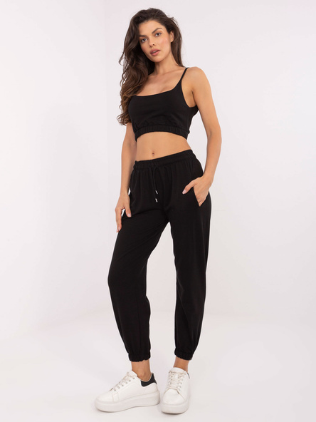 Czarny dresowy komplet ze spodniami joggerami Mado