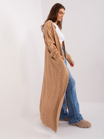 Camelowy maxi kardigan z kieszeniami