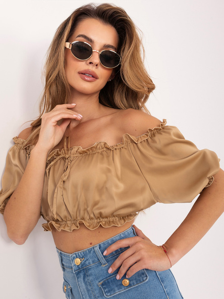 Camelowa krótka bluzka hiszpanka z falbankami