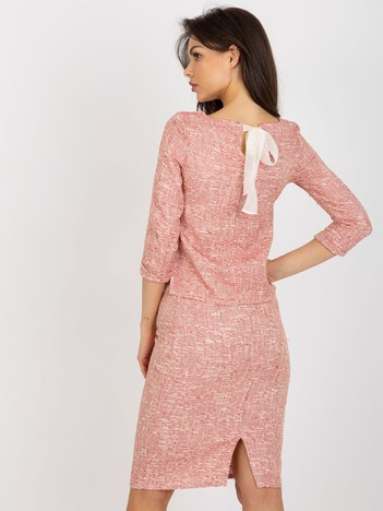 Czerwono-beżowa tweedowa bluzka wizytowa z wiązaniem