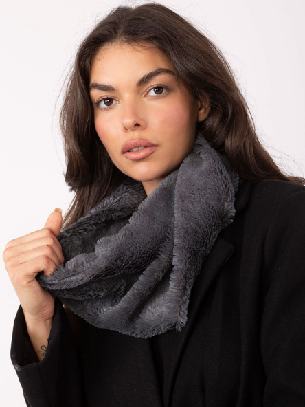 Grafitowy przyjemny w dotyku komin