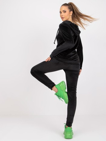 Czarny damski komplet dwuczęściowy z weluru Ilaria