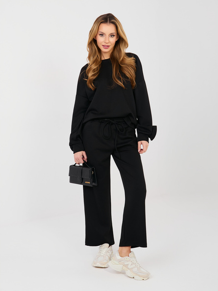 Czarny komplet z miękkiego materiału