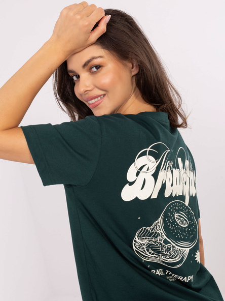 Ciemnozielony damski t-shirt z napisami SUBLEVEL
