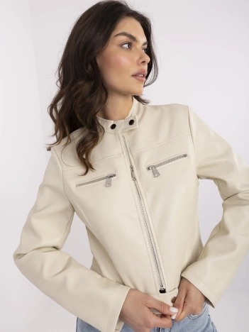 Beżowa damska kurtka biker z ekoskóry