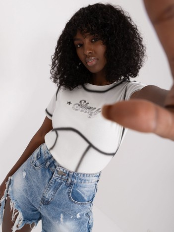 Biały krótki i t-shirt z aplikacją