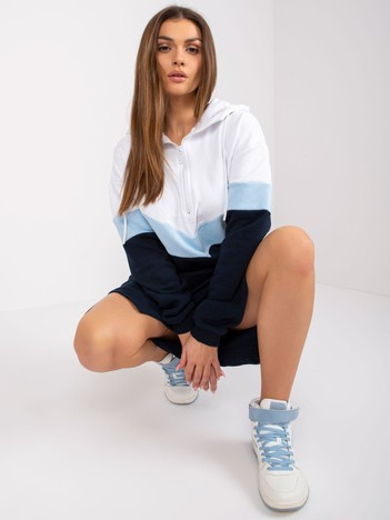 Biało-granatowa sukienka dresowa z kapturem Irem RUE PARIS