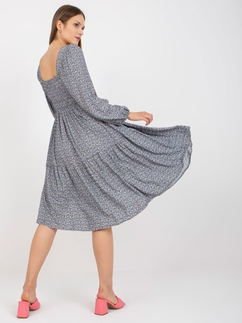 Niebieska midi sukienka z printami i długim rękawem ZULUNA