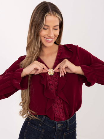 Burgundowa elegancka bluzka z żabotem