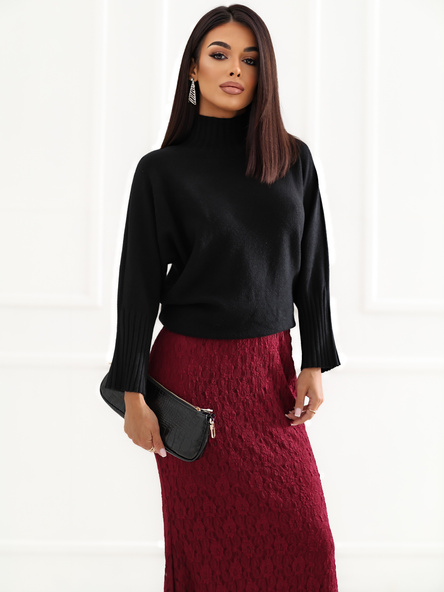 Czarny damski sweter basic z golfem