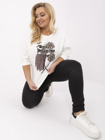 Ercu bluzka plus size z wyhaftowanymi kwiatami