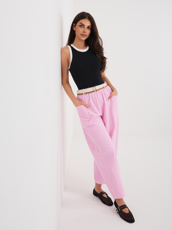Pastelowe różowe sztruksowe spodnie z nogawką 7/8 RUE PARIS
