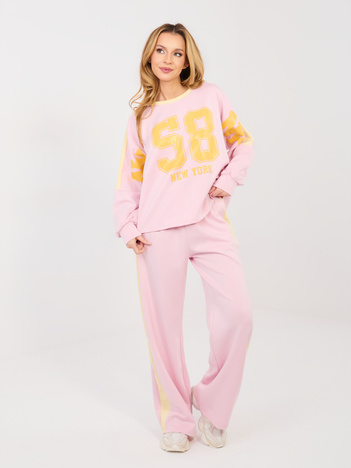Pastelowy różowy komplet z napisem NEW YORK RUE PARIS