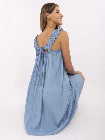 Niebieska maxi sukienka z cienkiego jeansu