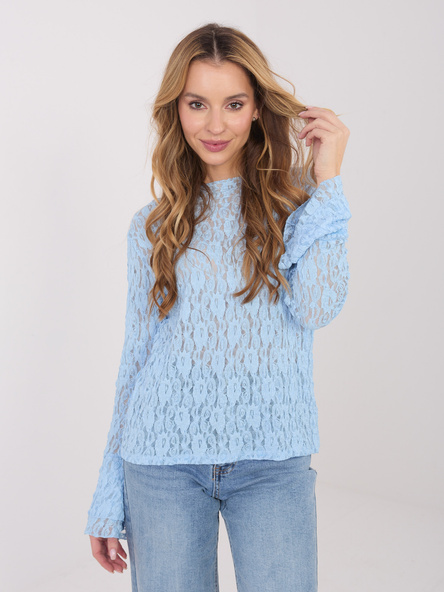 Jasnoniebieska dopasowana bluzka z koronki