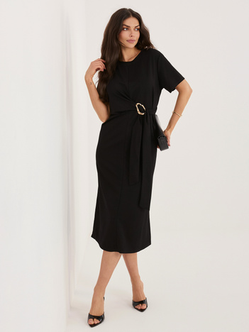 Czarna midi sukienka z krótkim rękawem