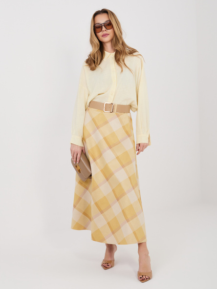 Żółta zamszowa spódnica z paskiem