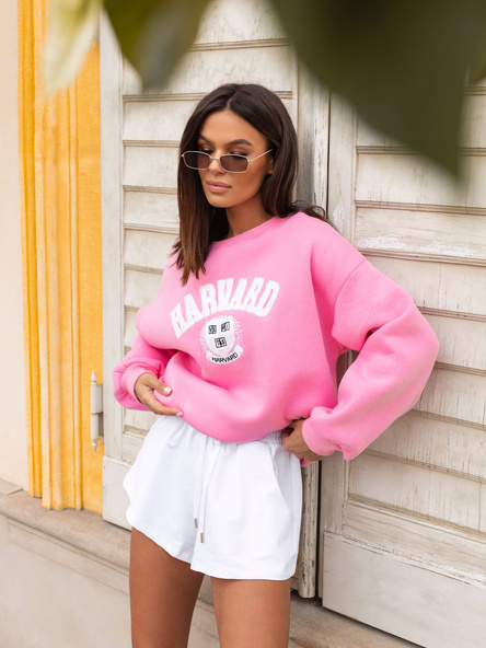 Różowa ocieplana bluza bez kaptura z haftem