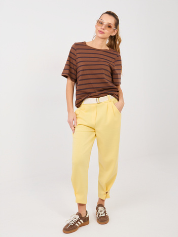 Jasnożółte dresowe spodnie z paskiem