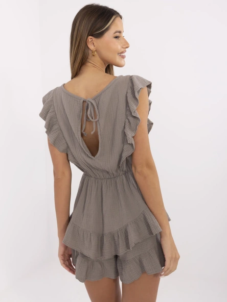 Ciemnobeżowy muślinowy kombinezon z szortami