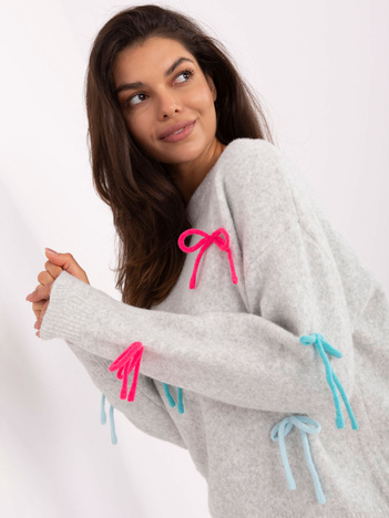 Jasnoszary damski sweter oversize z wełną