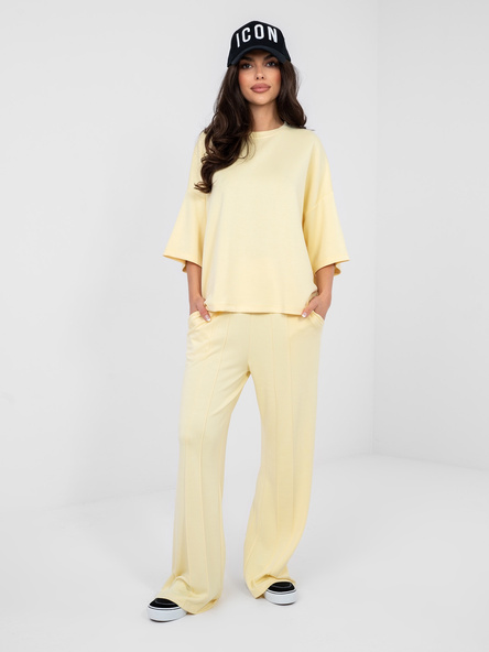 Pastelowa żółta bluzka basic z miękkiego materiału RUE PARIS