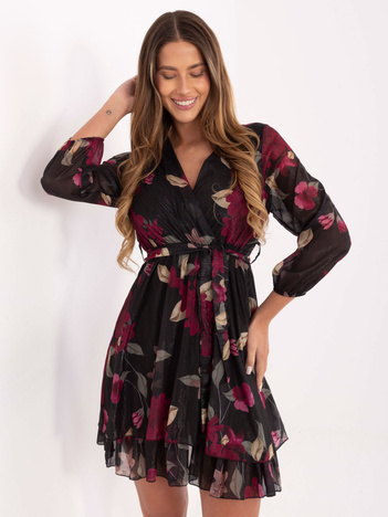 Czarna rozkloszowana sukienka w kwiaty