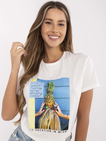 Biały damski t-shirt z letnim nadrukiem