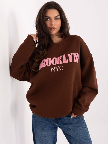 Brązowa ocieplana bluza z naszywką