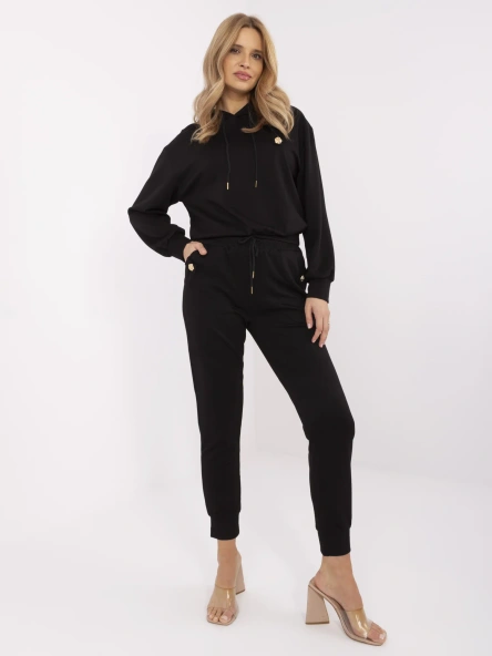 Czarny dwuczęściowy komplet z dodatkiem wiskozy
