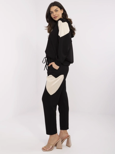 Czarny casualowy komplet damski ze spodniami