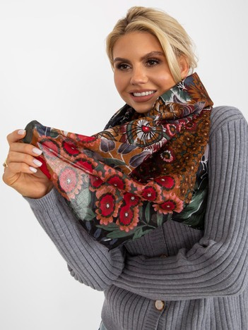 Czarna chusta bawełniana w roślinne wzory