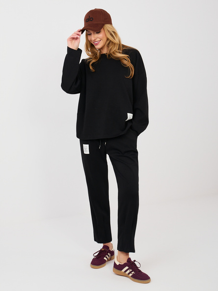 Czarny komplet z przeszyciami na nogawkach RUE PARIS