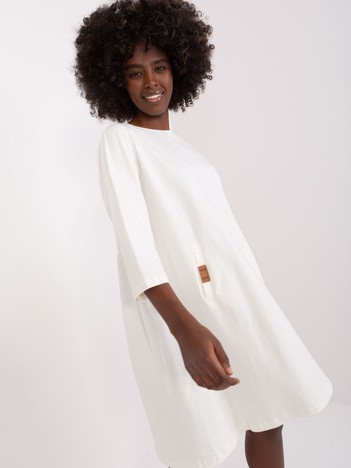 Ecru bawełniana sukienka z rękawem 3/4 Dalenne