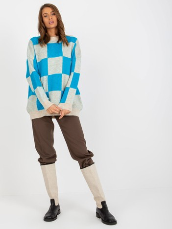Niebiesko-beżowy sweter oversize z okrągłym dekoltem