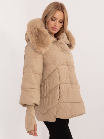 Camelowa zimowa kurtka z odpinanymi ściągaczami