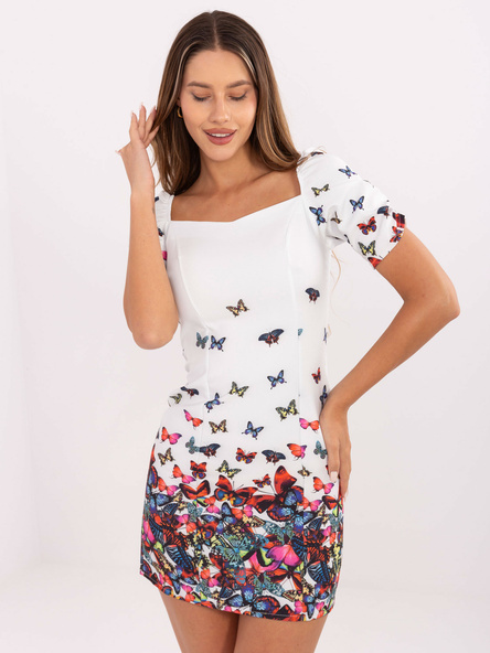Biała koktajlowa sukienka w motyle