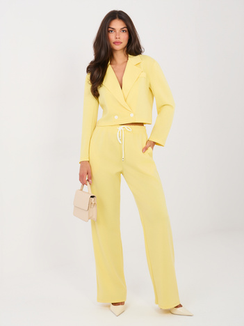 Jasnożółty dresowy komplet z krótką marynarką RUE PARIS