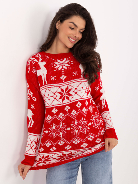 Czerwony długi sweter w śnieżynki