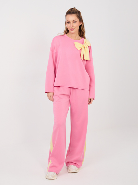 Różowy dwuczęściowy komplet ze spodniami RUE PARIS