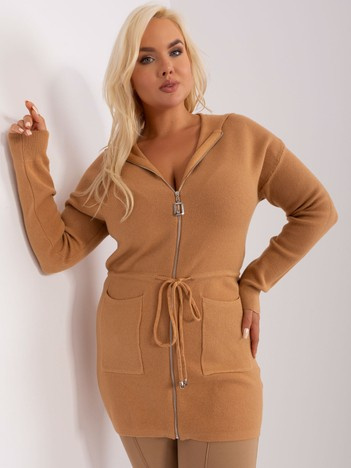 Camelowy rozpinany sweter plus size z wiskozą