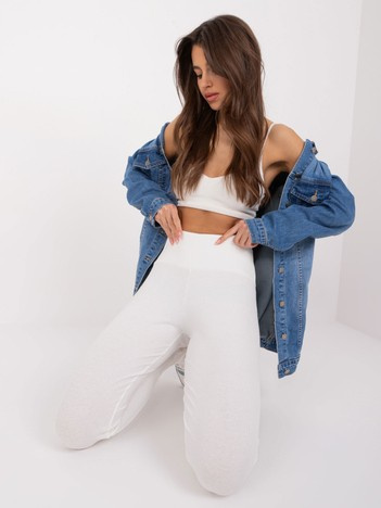 Ecru bawełniane legginsy basic w prążek